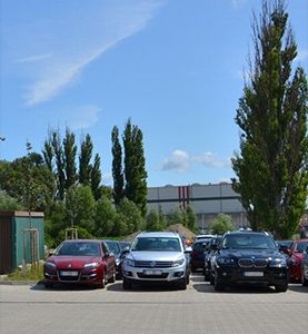 Parkplatz in Warnemünde - parken am Kai